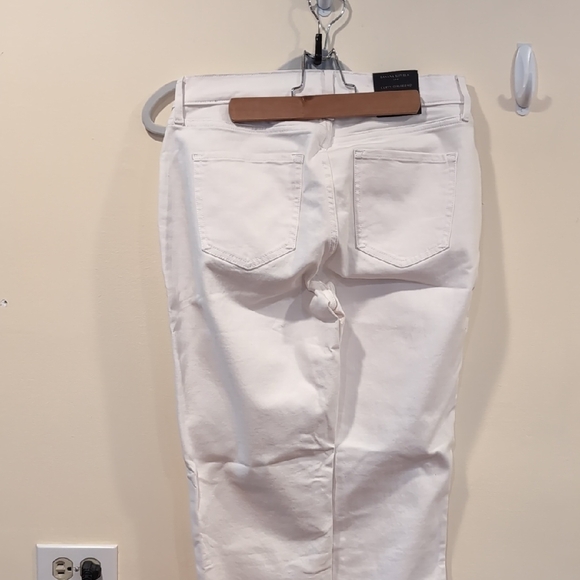 Banana Republic White Denim Jeans - Picture 9 of 10